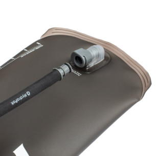 01-img-kriega-bolsa-de-hidratacion-hydrapack-2l-elite-con-tubo 2