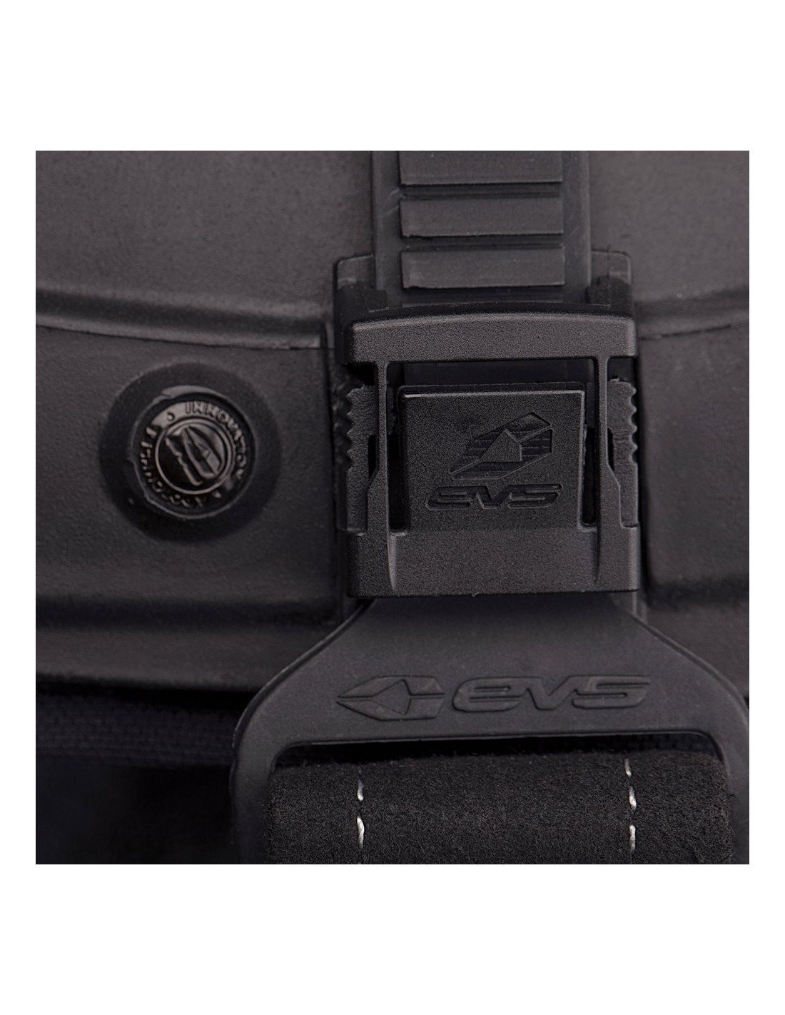 RODILLERAS ORTOPEDICAS EVS RS9 NEGRO RODILLERAS ORTOPEDICAS EVS RS9 NEGRO