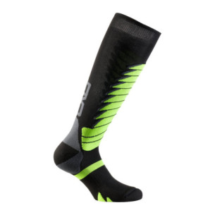 01-img-sixs-ropa-tecnica-moto-outdoor-calcetines-SPEED-V3-negro-verde 2